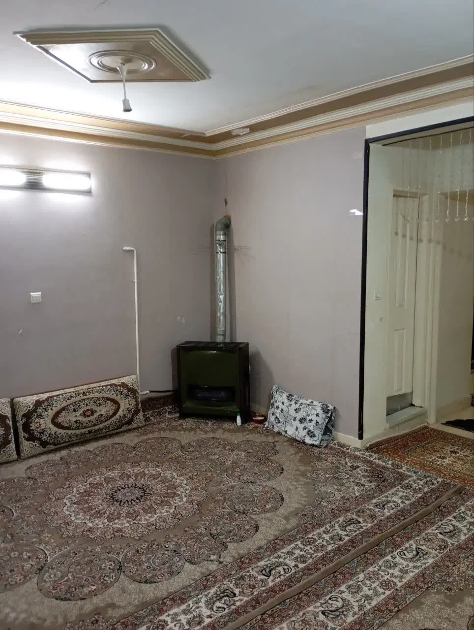 آپارتمان دوخوابه تک واحدی