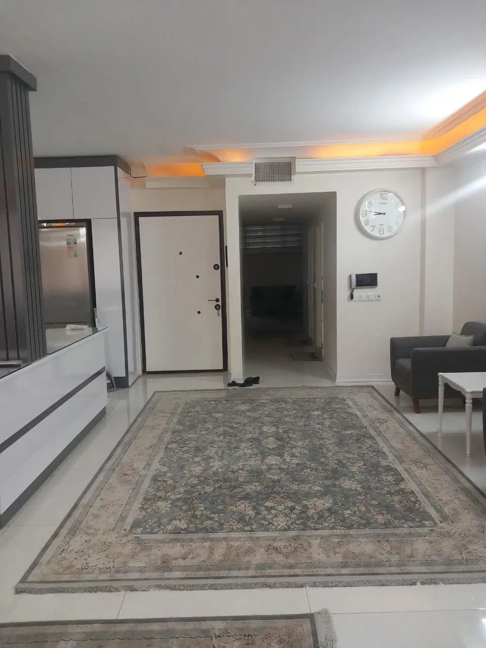 ۱۳۵متر ۳ خواب سند ۶دانگ ملکی حاشیه ۲۰متری