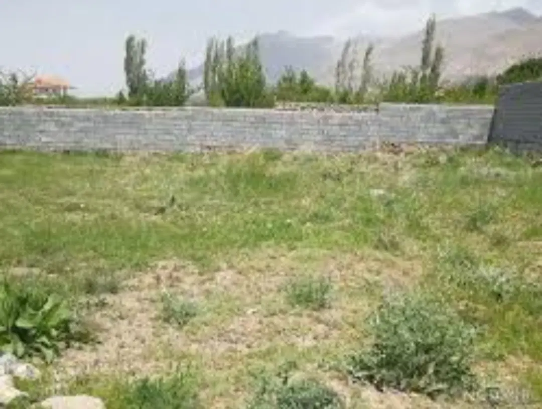 ۷۰۰ متر زمین قابل ساخت در منطقه ییلاقی