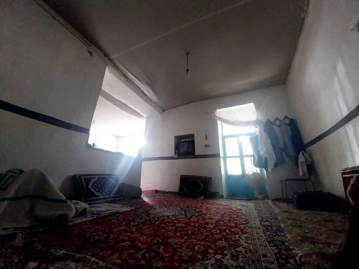 ویلایی کلنگی ۲۳۰ متر  بلوار کاوه