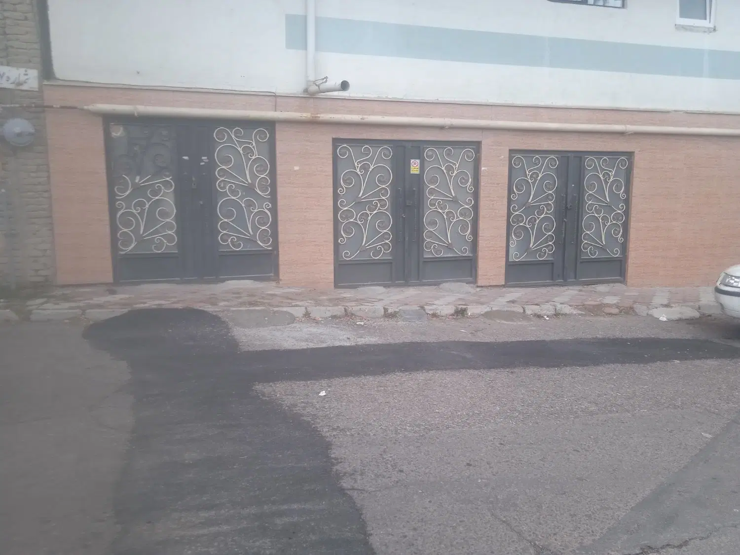 فروش پارکینگ اختصاصی ساختمان فرشته