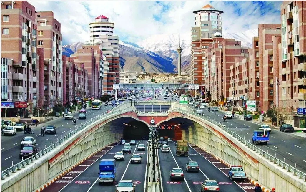 اجاره غرفه‌های متنوع در برج گردون، جنب مترو نواب