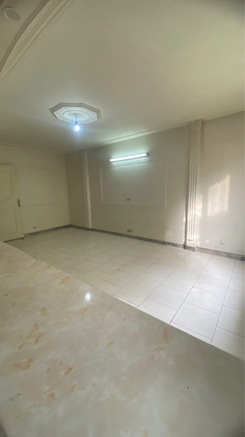 ۴۵ متر تک واحد با پارکینگ و دو انباری