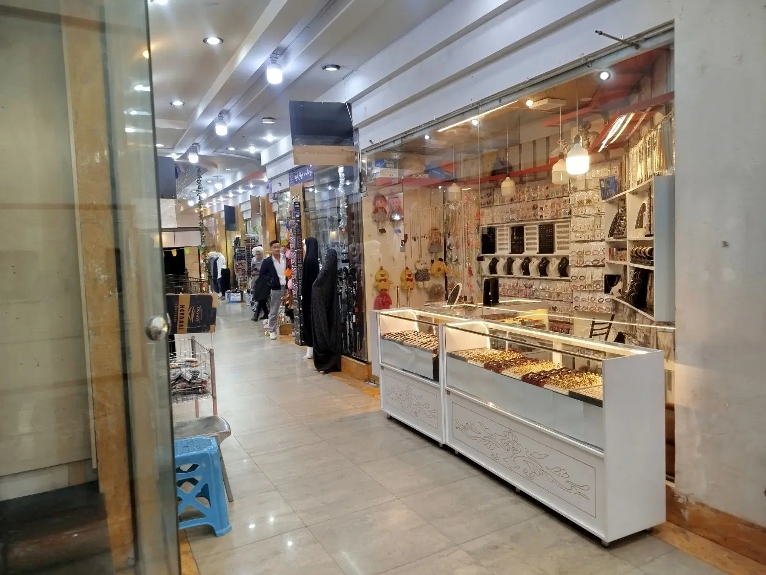اجاره مغازه همکف نزدیک حرم