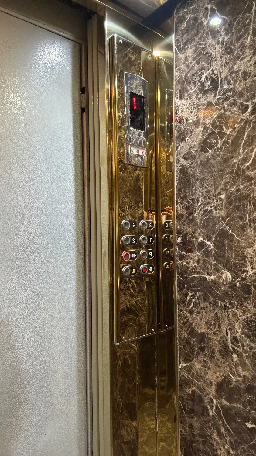رهن کامل اپارتما ۱۱۰ متری ۲ خواب