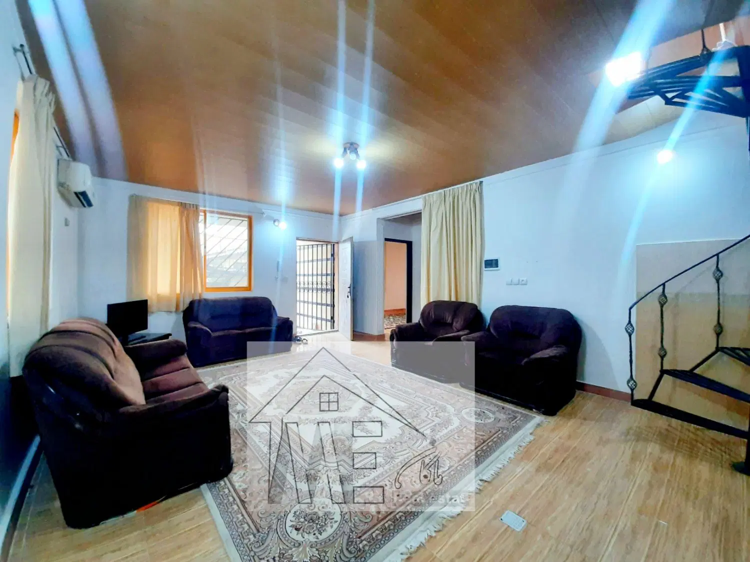 ویلای ساحلی سنددار_۳ خواب_تاپ لوکیشن_ضلع شمالی