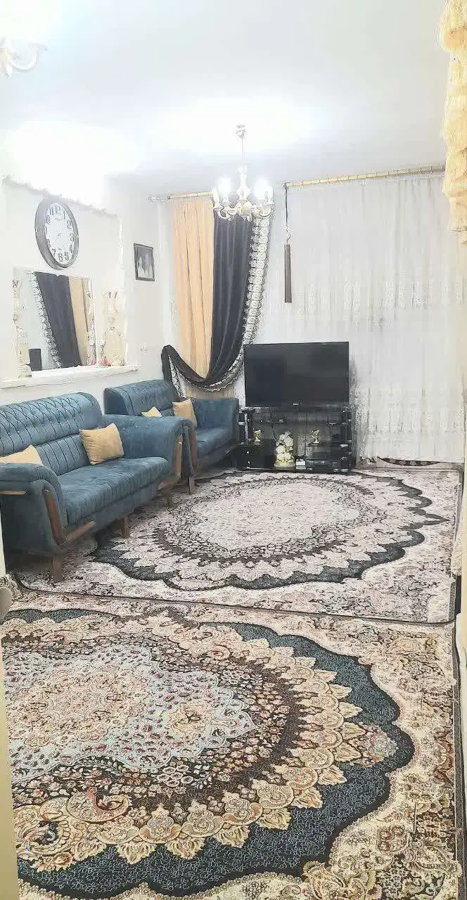 فروش آپارتمان۳طبقه ودوباب مغازه تجاری دریافت آباد