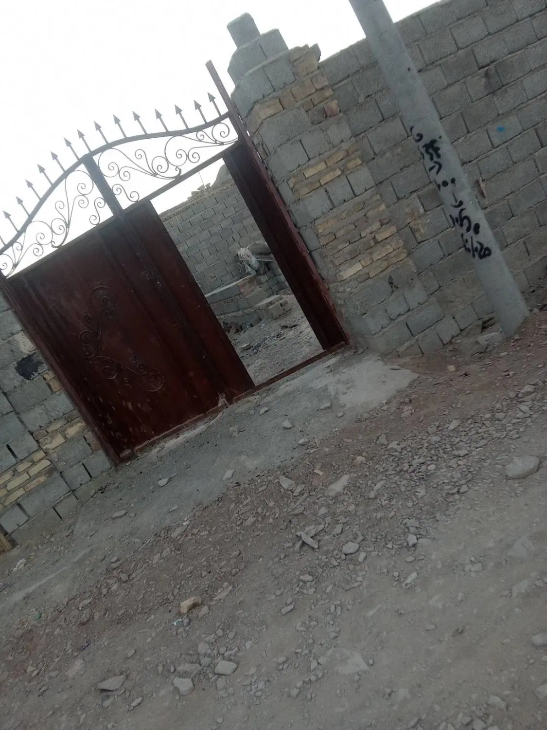 منزل نیم کاره شوشتری
