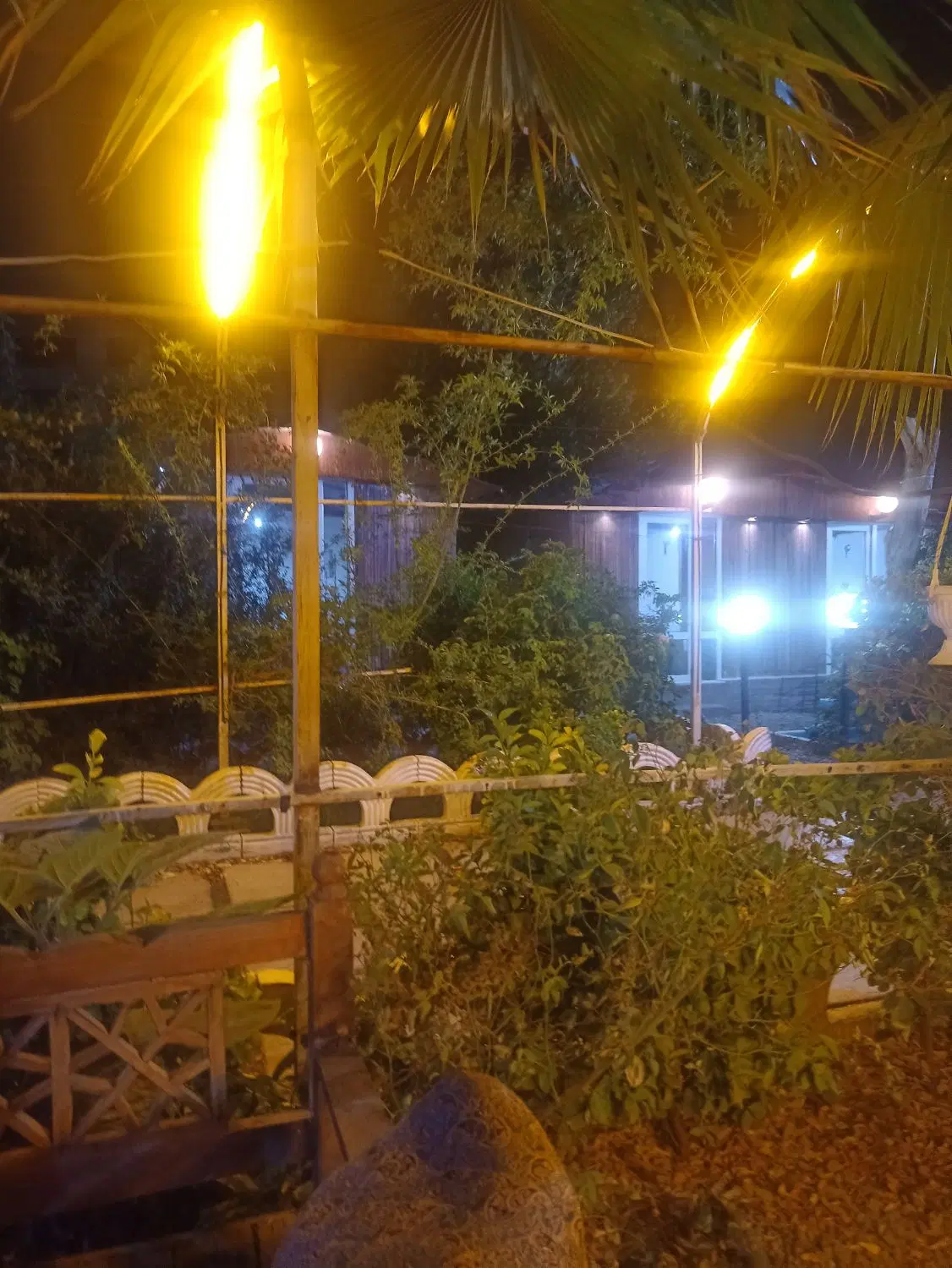 باغچه رستوران