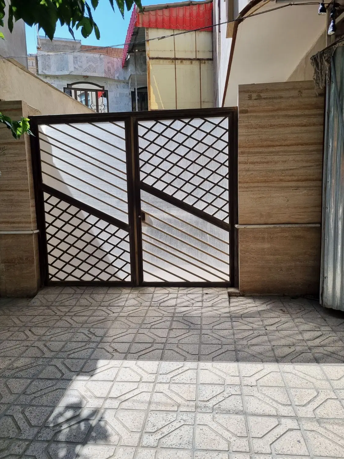 فروش آپارتمان نبش شفاوتوحید