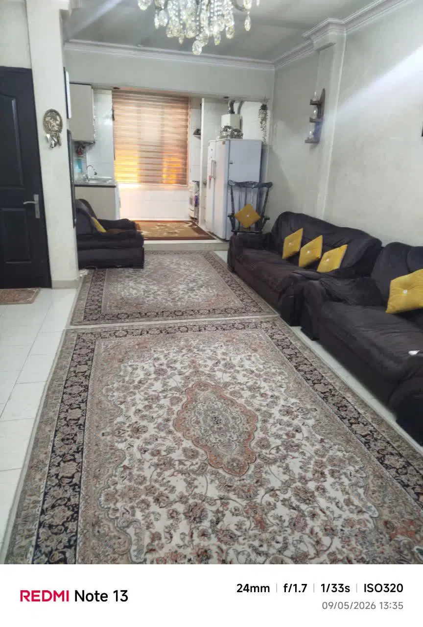 طبقه چهارم بدون پارکینگ واسانسور