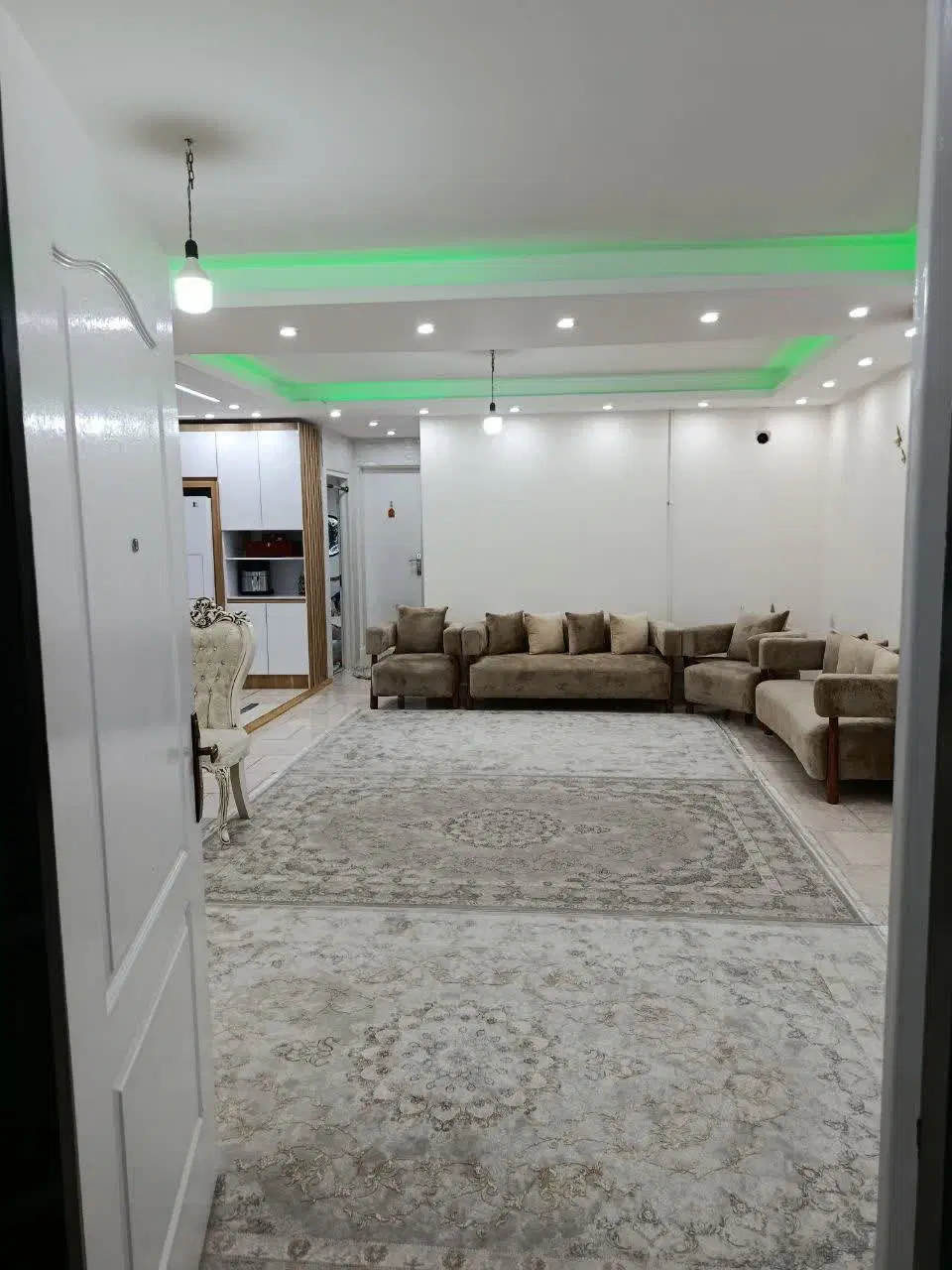واحد ۱۱۰ متری لوکس