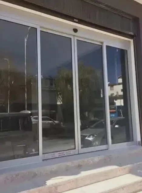 مغازه 100 متری با بالکن جانبازان (سناتور)