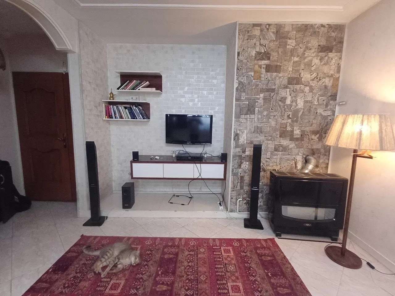آپارتمان ۷۹ متری بازسازی شده