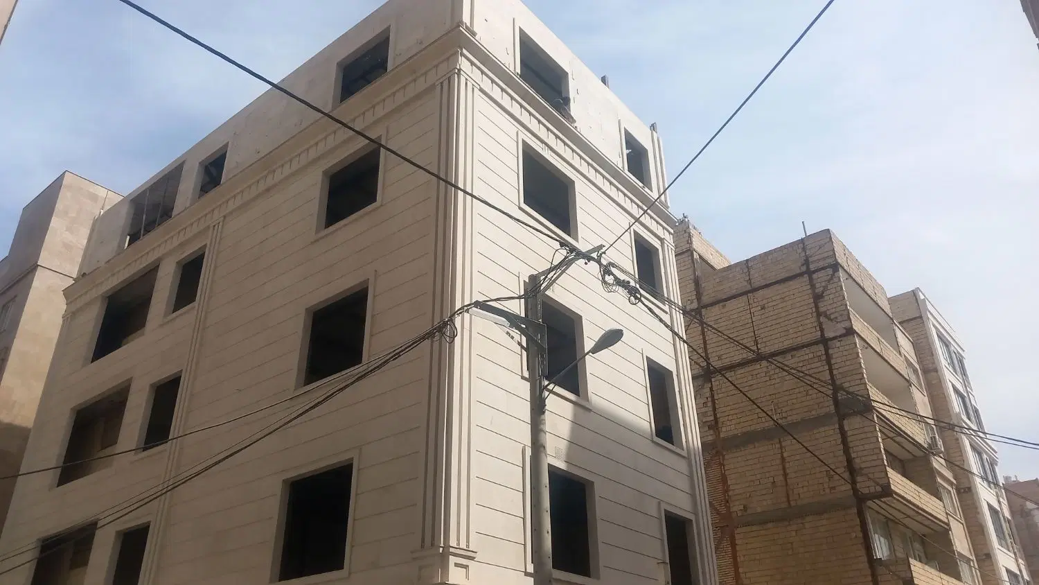 اپارتمان ۵۴ متر راه جدا همکف