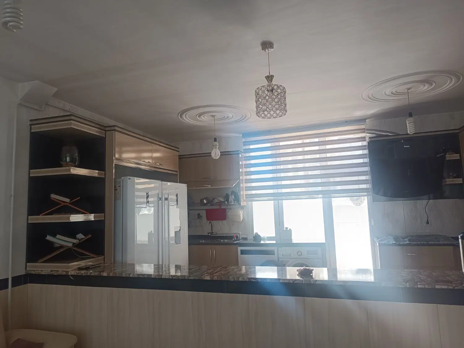 واحد۱۰۰متری مستقل پارکینگ دار