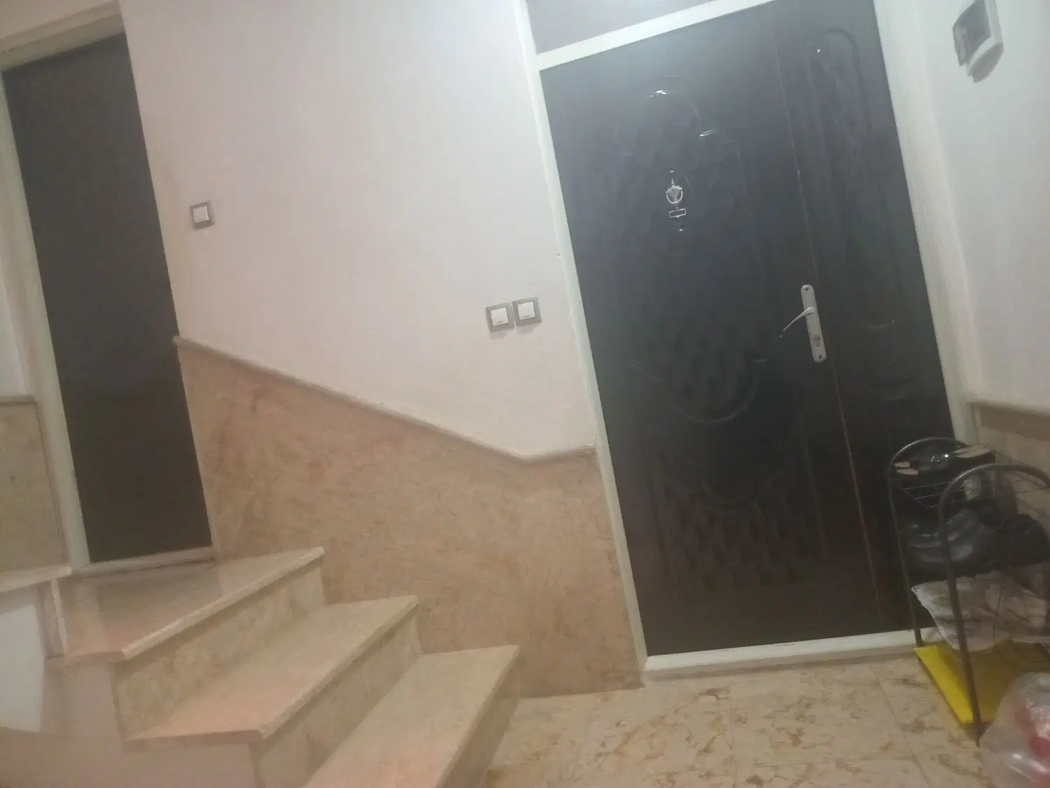 آپارتمان ۷۰متری واقع در۱۰متری رضوان