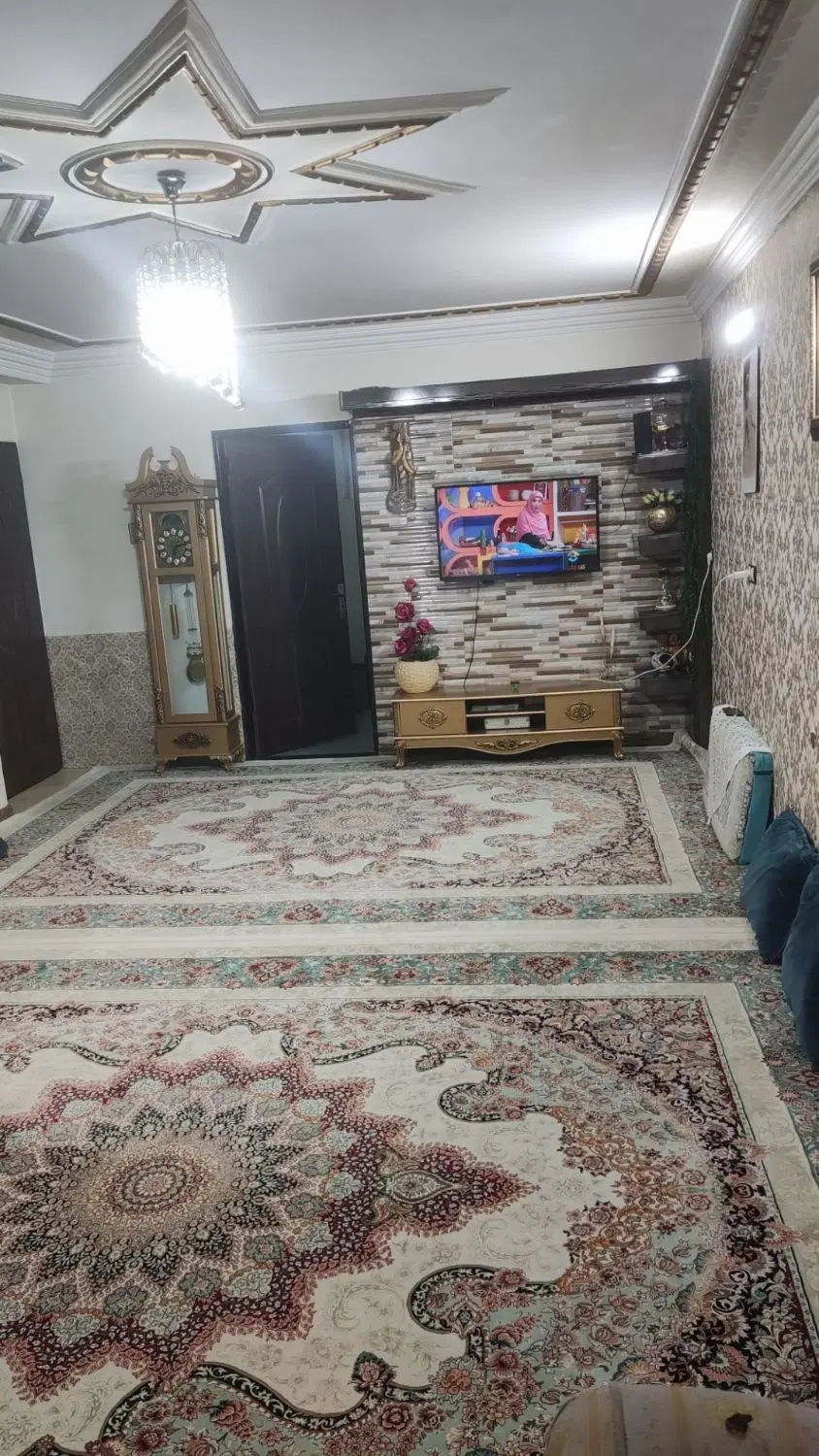 فروش واحد آپارتمان طبقه همکف