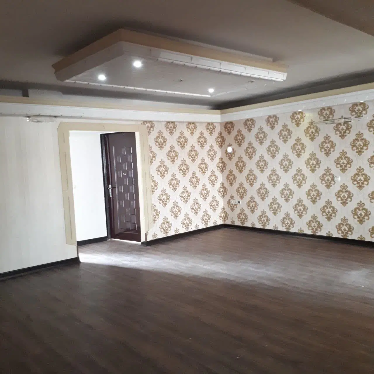 فروش آپارتمان ۱۱۳متری در پیشاهنگی