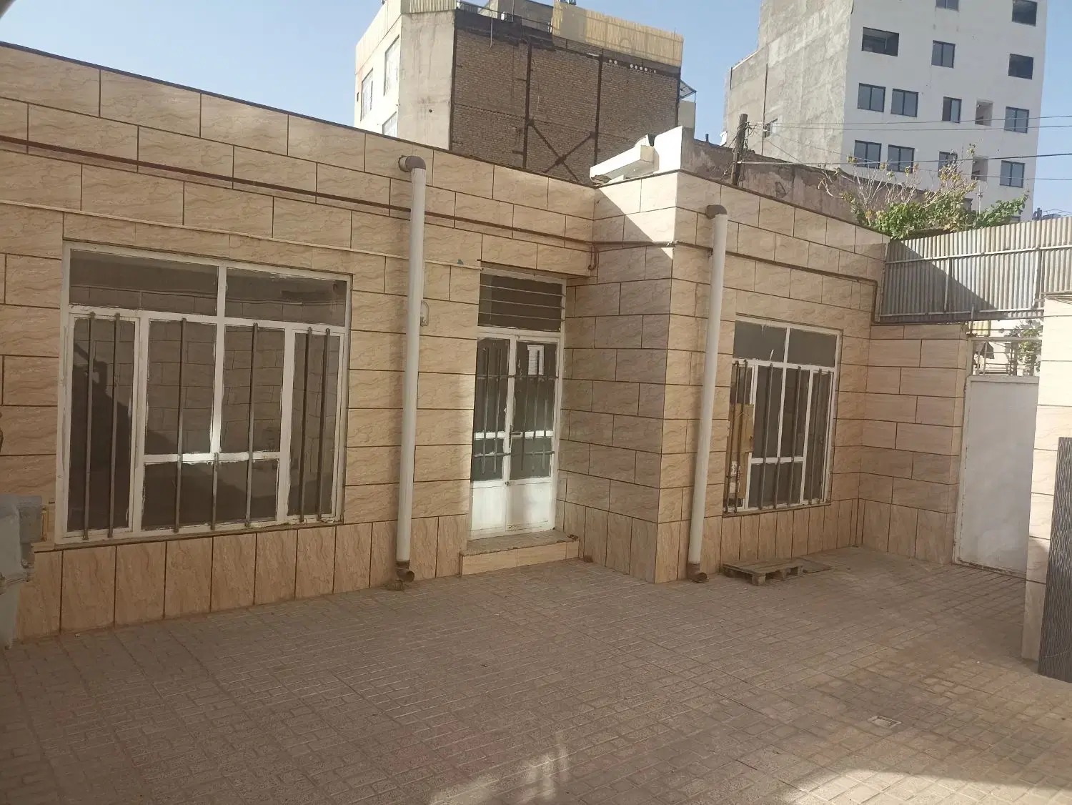 ویلایی شیک در کاشانی ملک دوکله