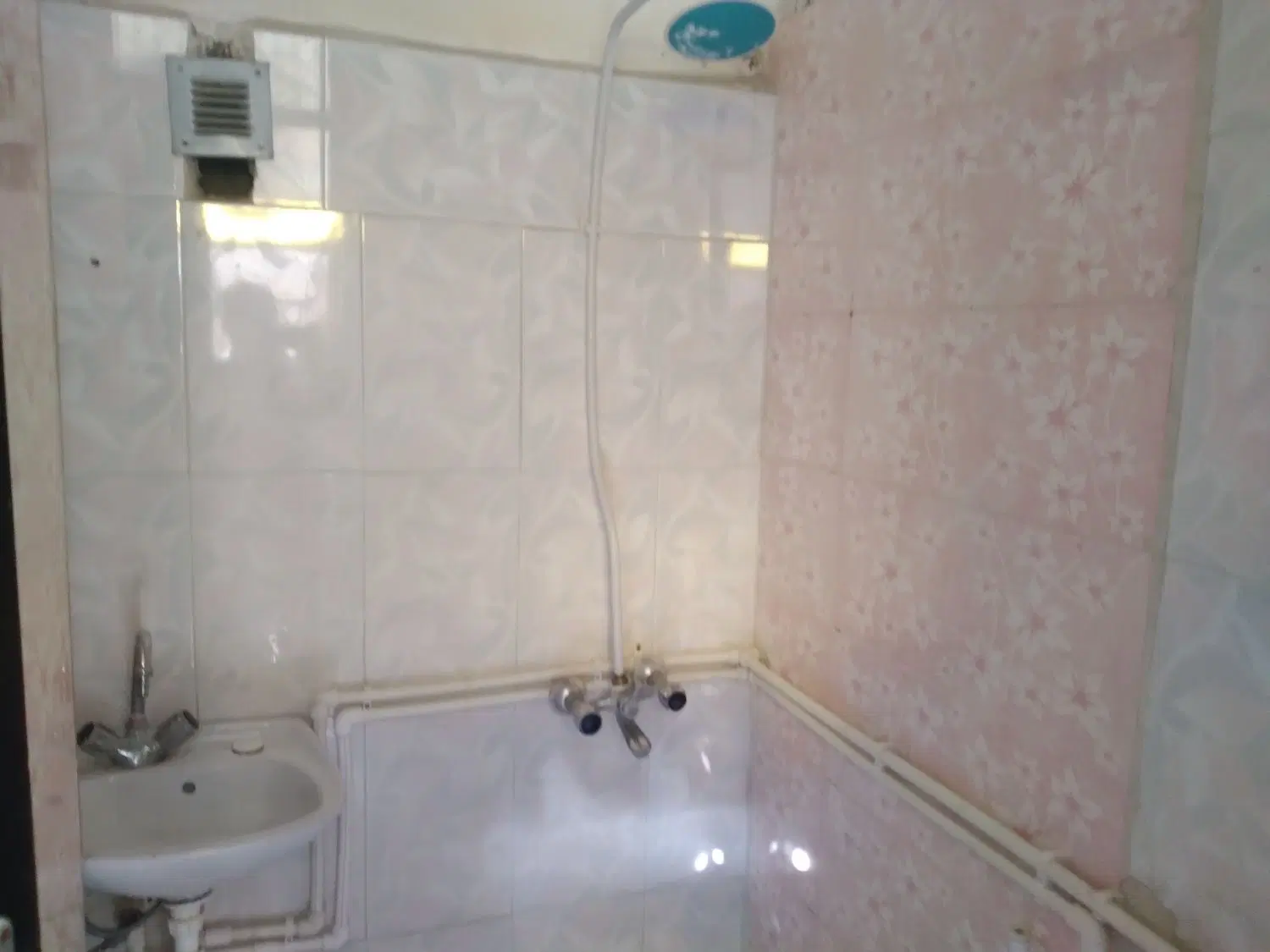 سوئیت ۴۰ متری  در الوند نبش کوچه یوسفی ۹