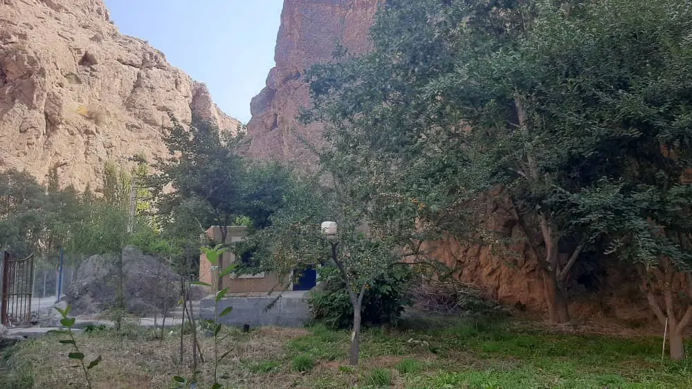 فروش باغ در روستای زیبا و توریستی خمده فیروزکوه