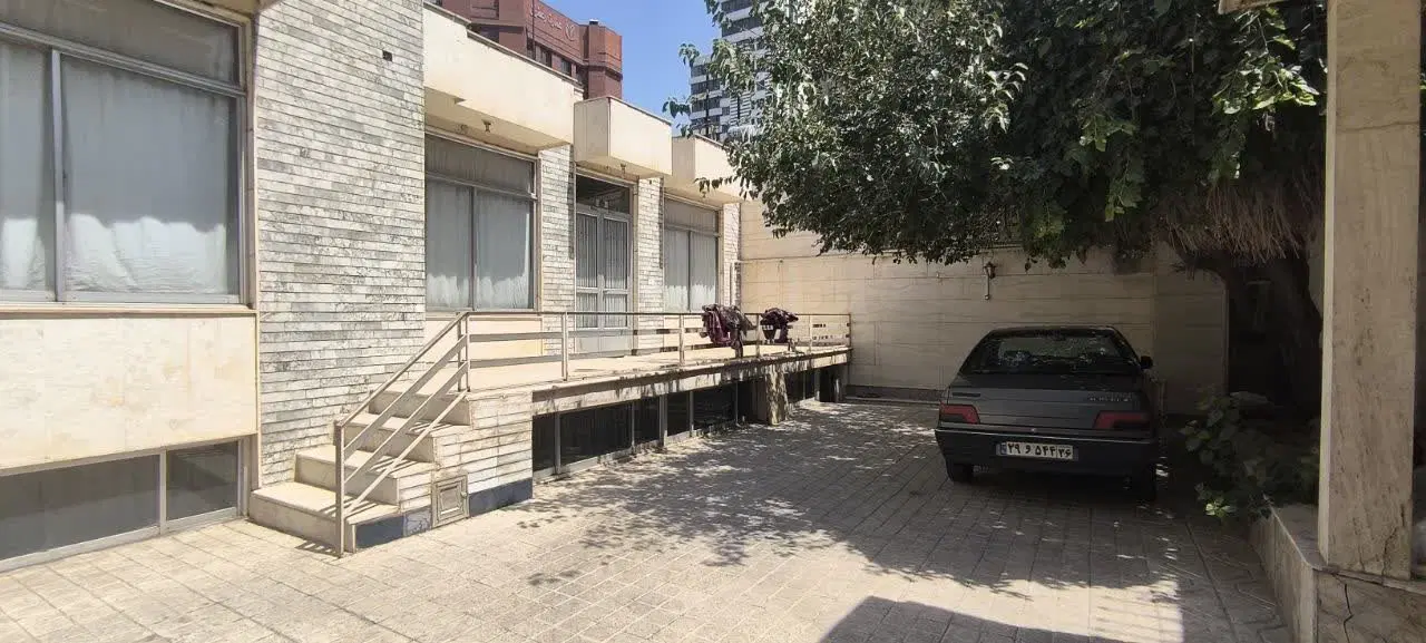 340مترمناسب هتل آپارتمان وقابلیت تهاتر دارد