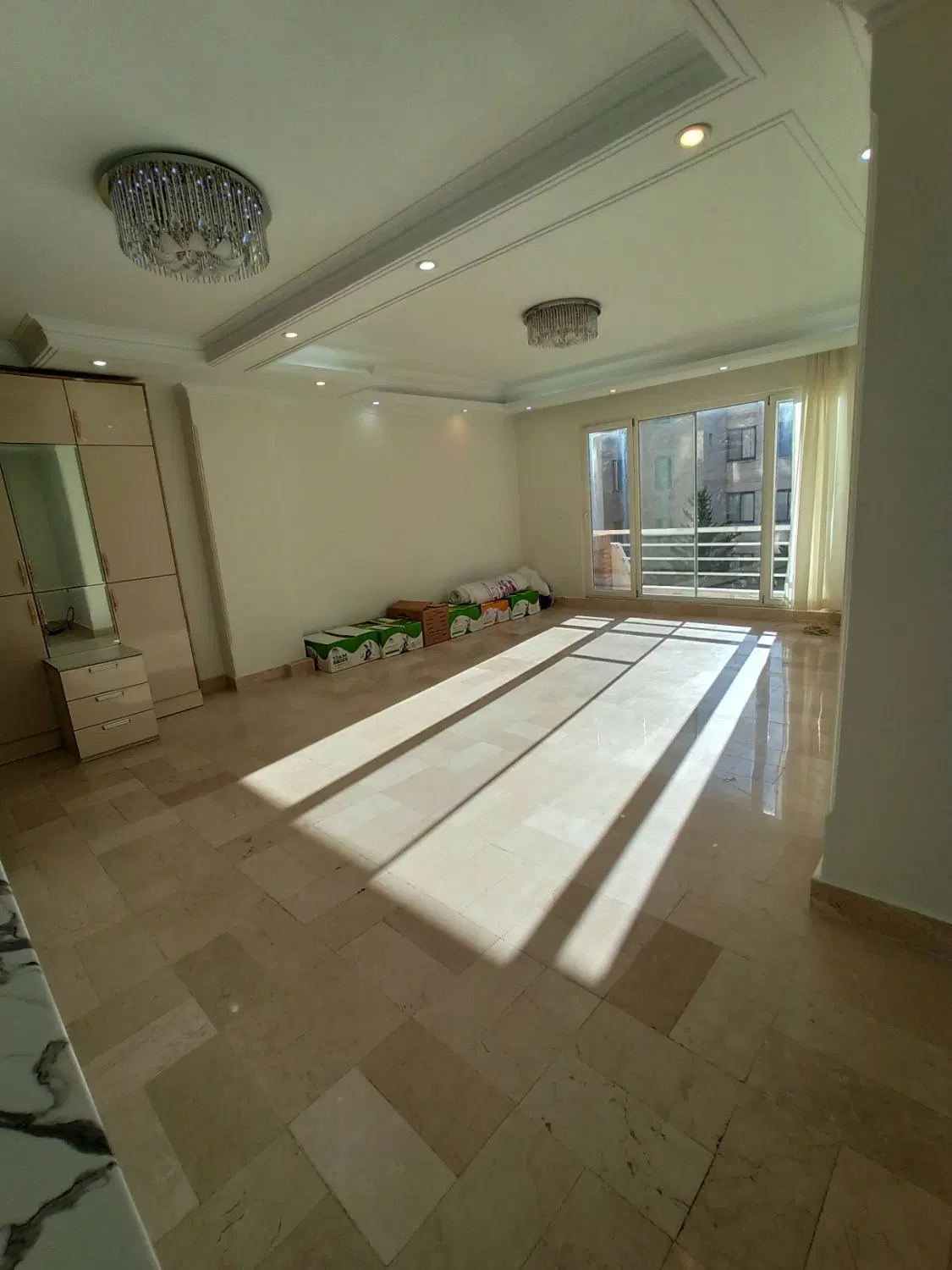 ۶۰ متر سند اداری_ فول امکانات_ تاپ اختیاریه