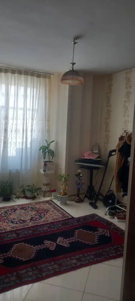 ۱۰۵ متری بهارستان ۷