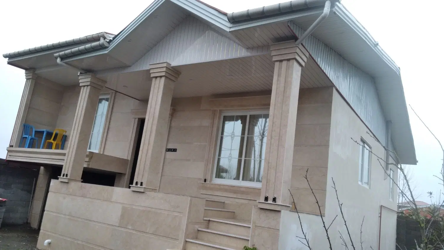 اجاره ویلا ساحلی دوخوابه دربست تمیز