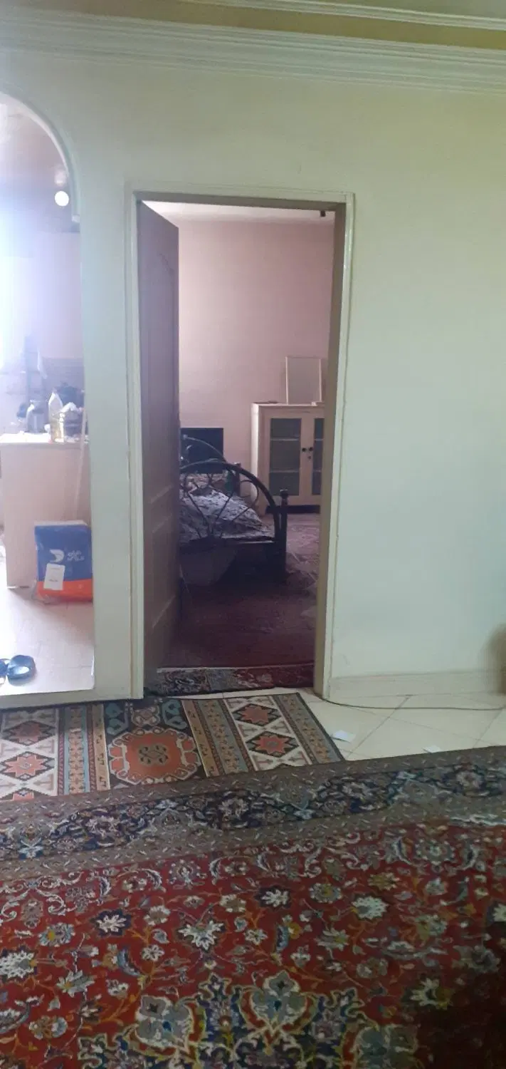 آپارتمان ۷۵ متری،طبقه اول