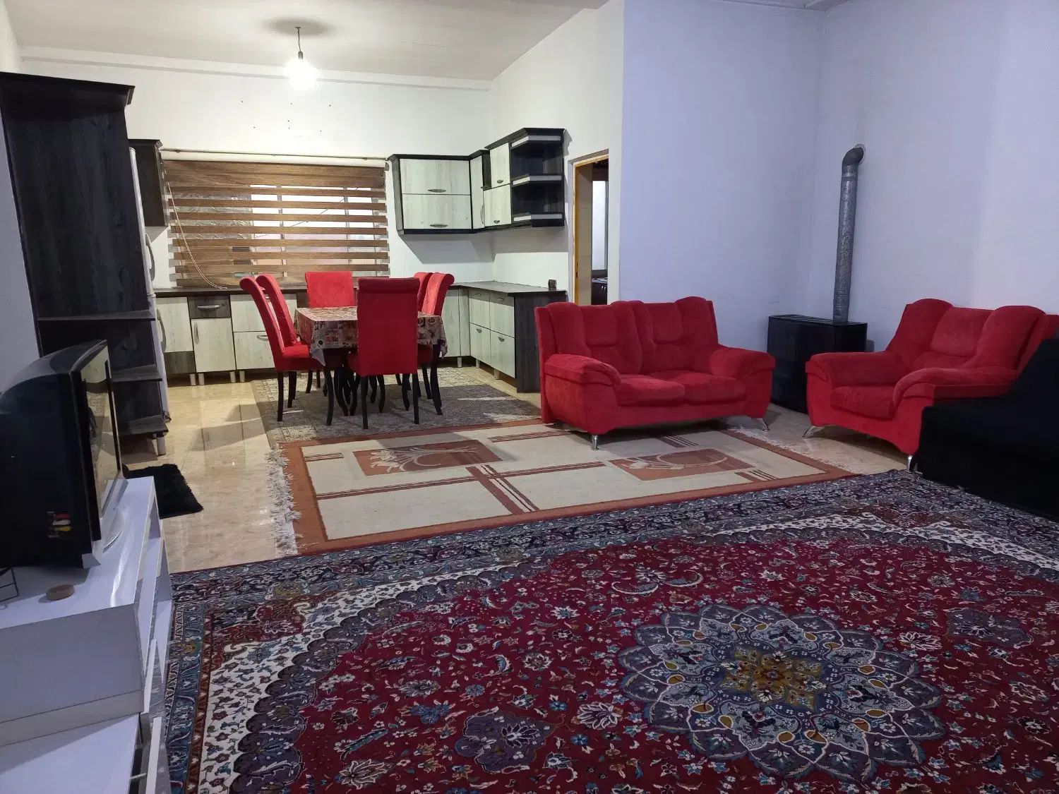 اجاره سویت۱۰۰متری دوخوابه با پارکینگ
