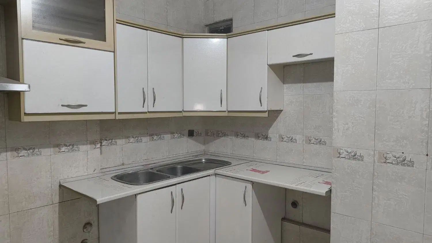 ۱۰۳ متری کاج شمالی یوسف آباد