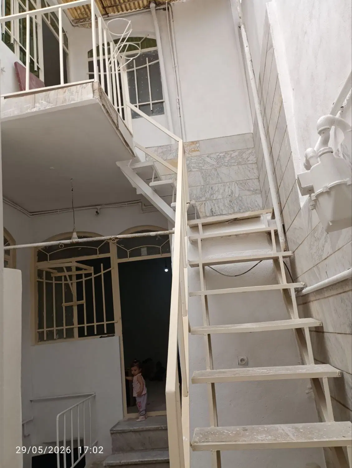اجاره خانه دوطبقه