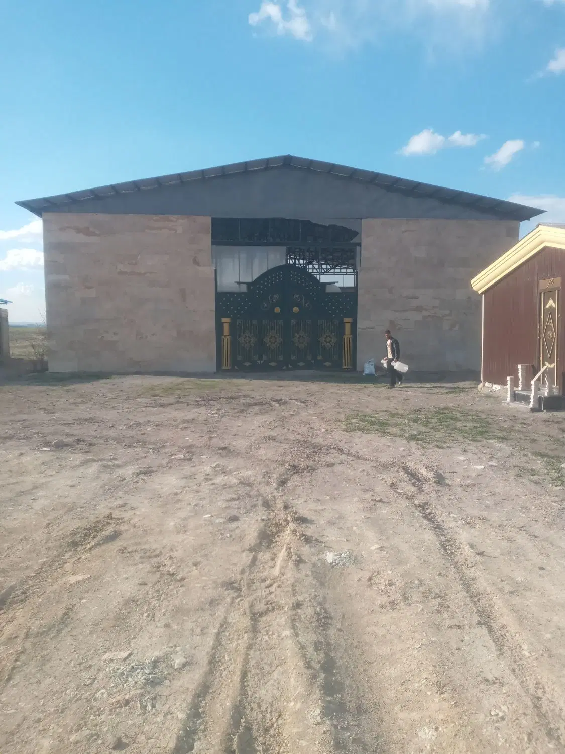 اجاره  پانصد متر سوله برای انباری