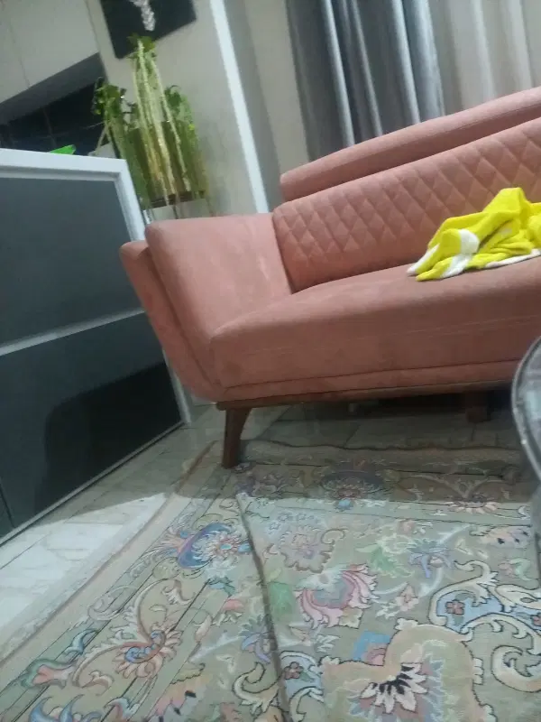 اجاره کارگاه یا انباری.درمولوی