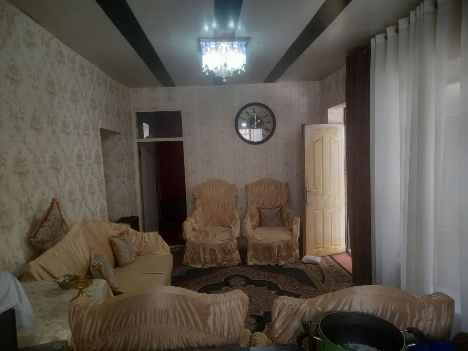 فروش حیاط