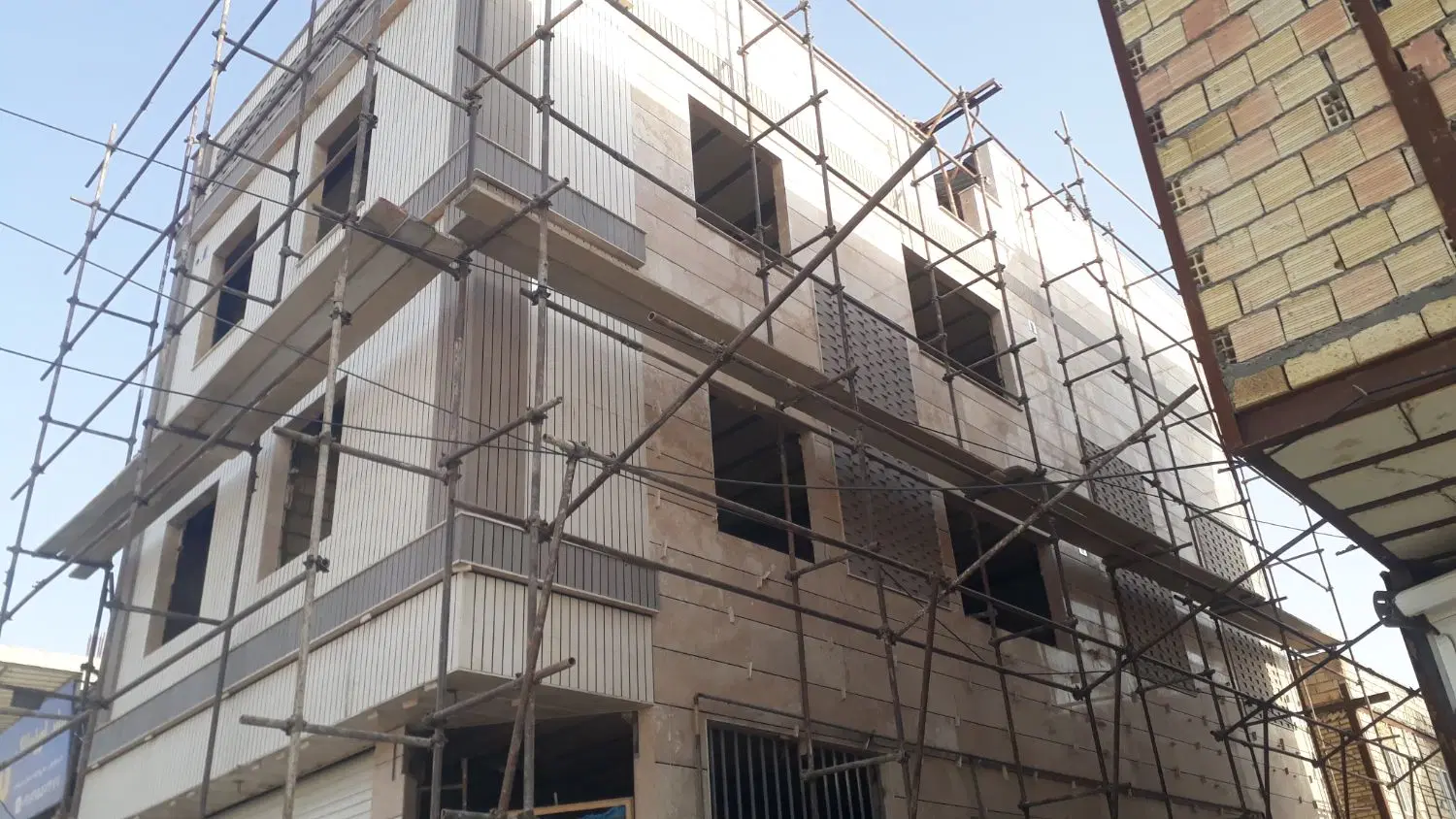 مغازه ۷۰متری احتشامیه بهر ۳۴متری سعدی