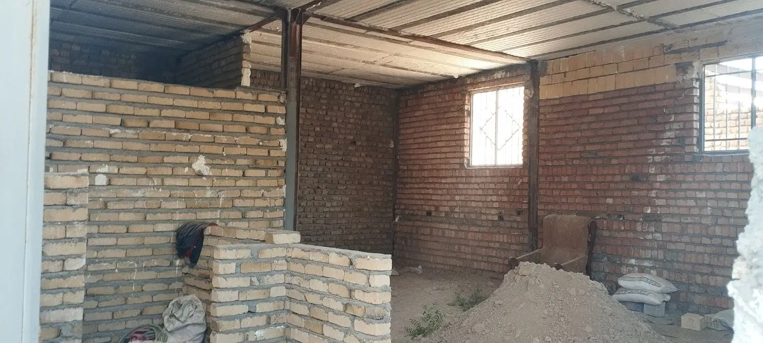 خانه نیمه کاره