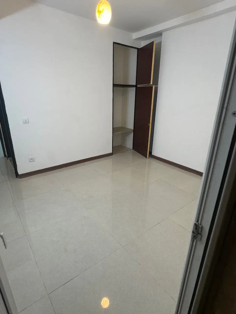 آپارتمان تک خوابه تاپ لوکیشن