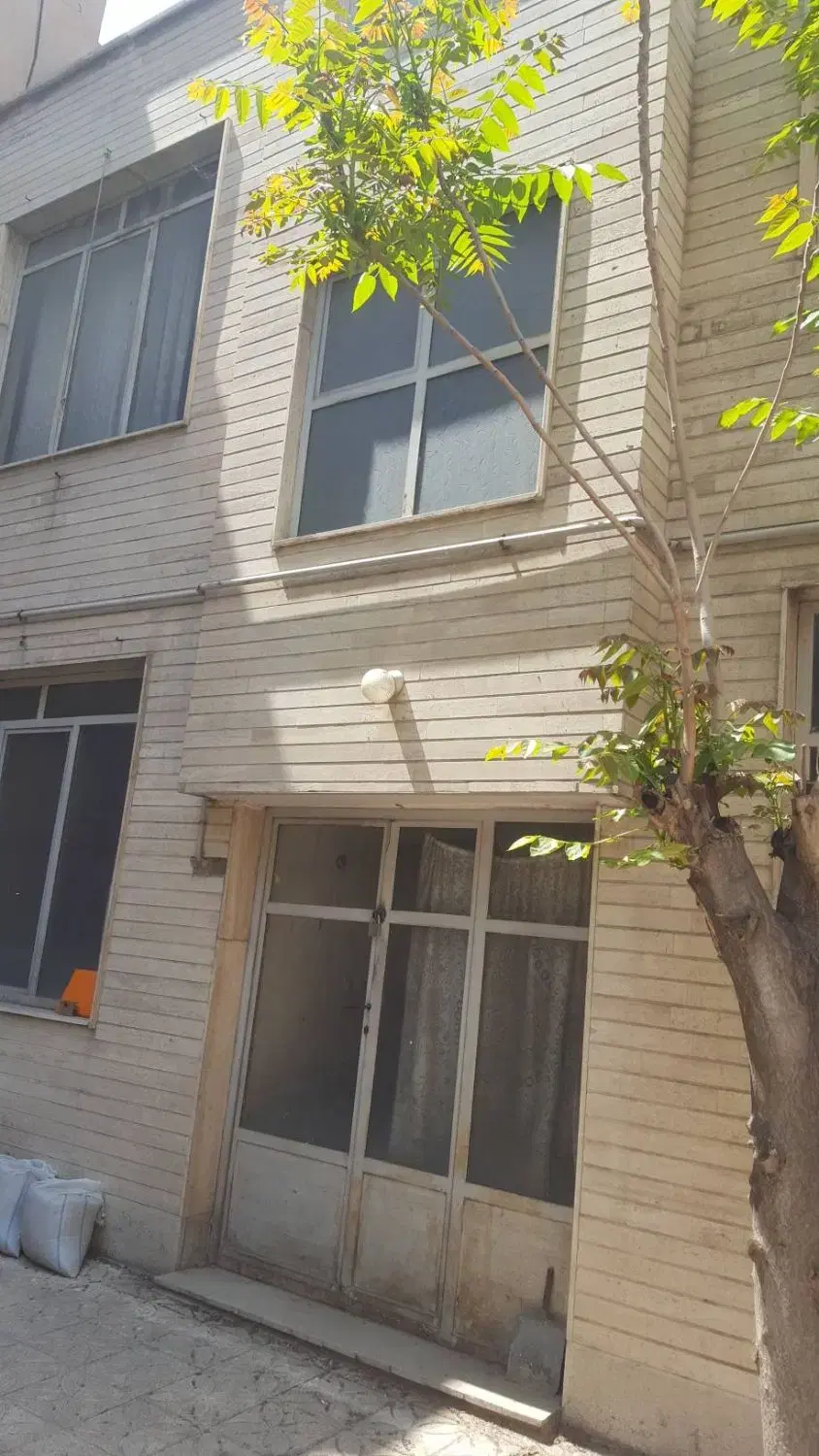 ملک و خانه کلنگی، بغل مترو مهدیه، ک تولدی دیگر
