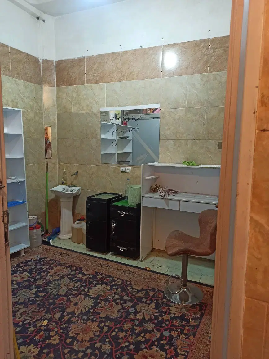 مغازه ۱۰ متری