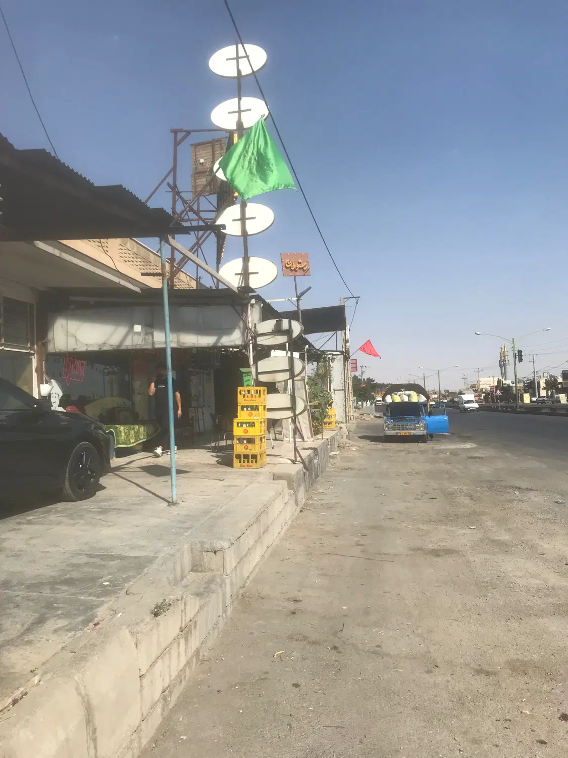 مغازه تجاری مورچه خورت