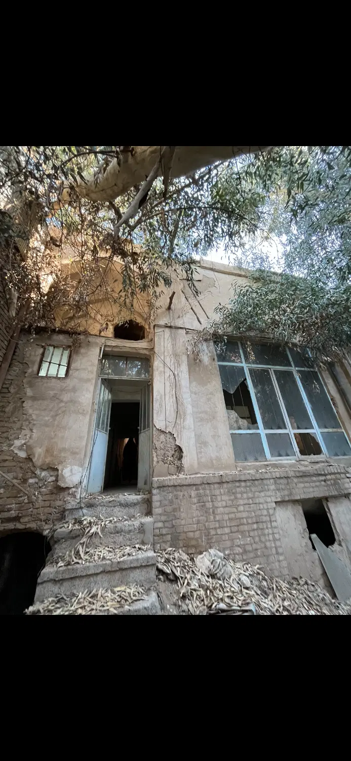 517 متر سنتی حیاط دار قلب کاشان