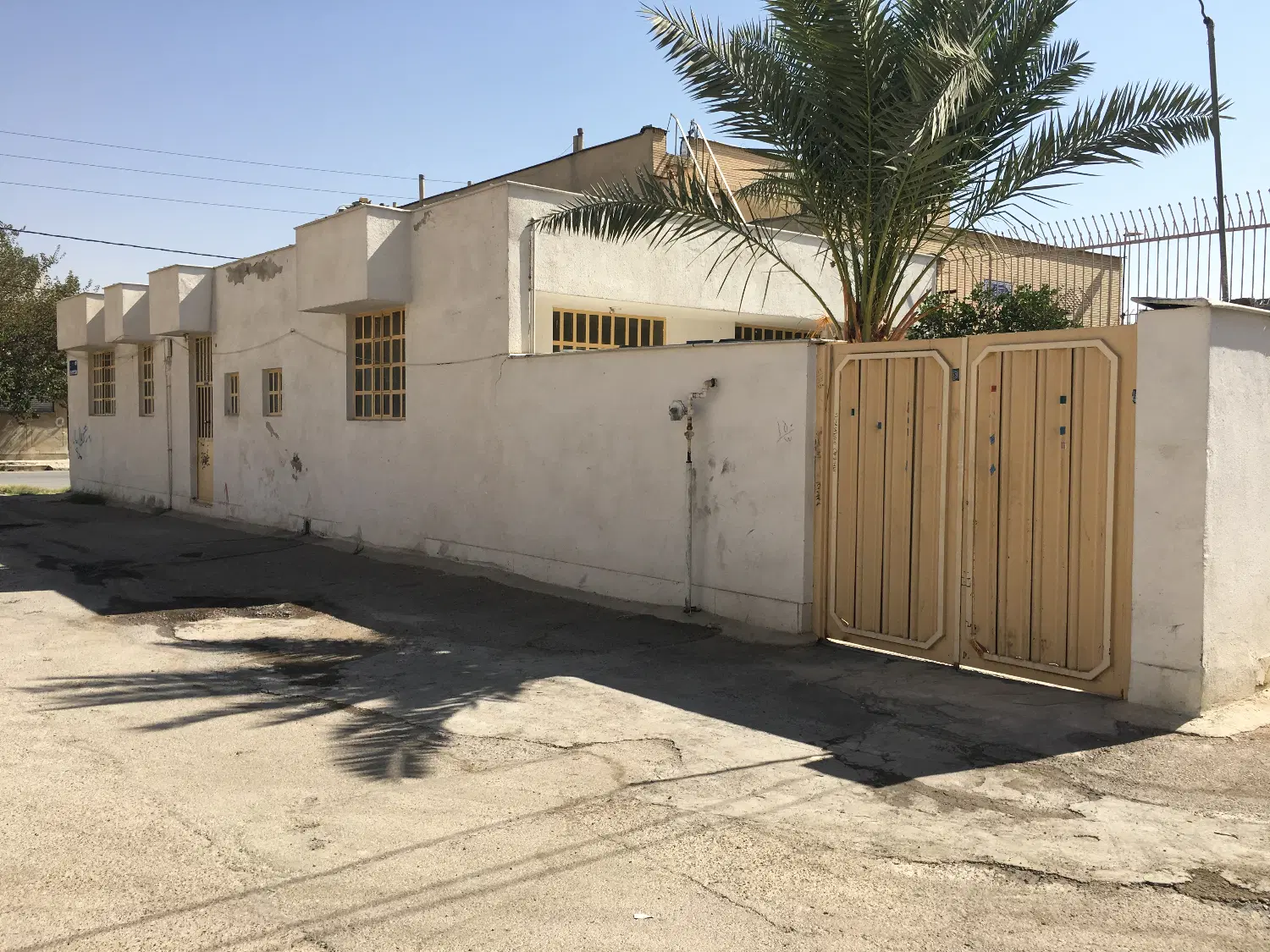 یک طبقه واقع در پودنک پشت پارک ارغوان کوچه ۲طوبی