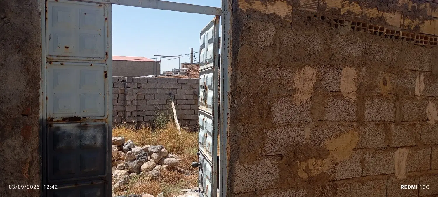 یک قطعه زمین در باغ معروف