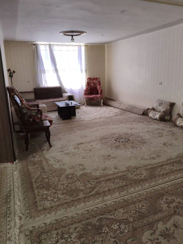 اجاره منزل مسکونی طبقه بالا