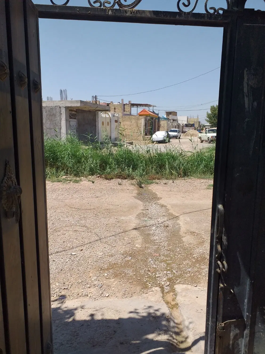 زمین ۴۰۰متری گاومیش آباد شرقی