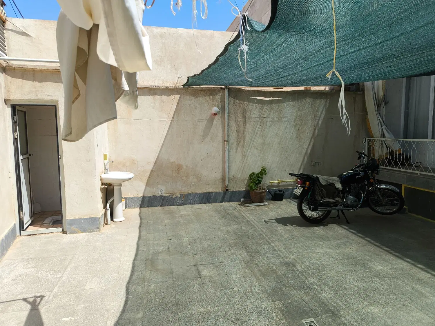 180متر خانه،در گلزار