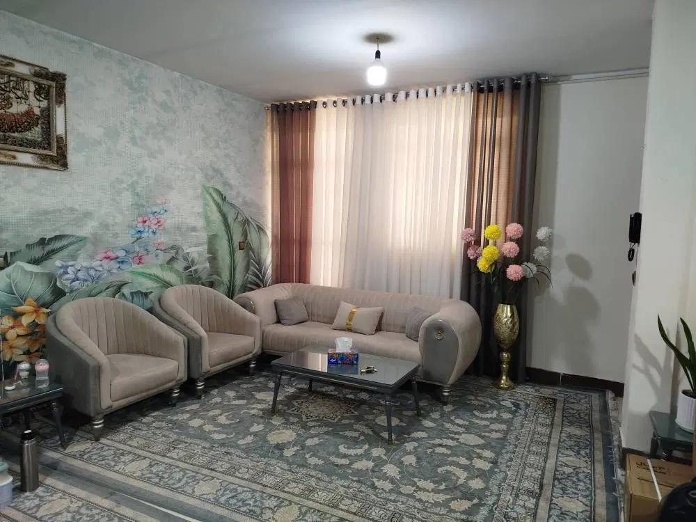 اجاره طبقه روی همکف منزل ویلایی